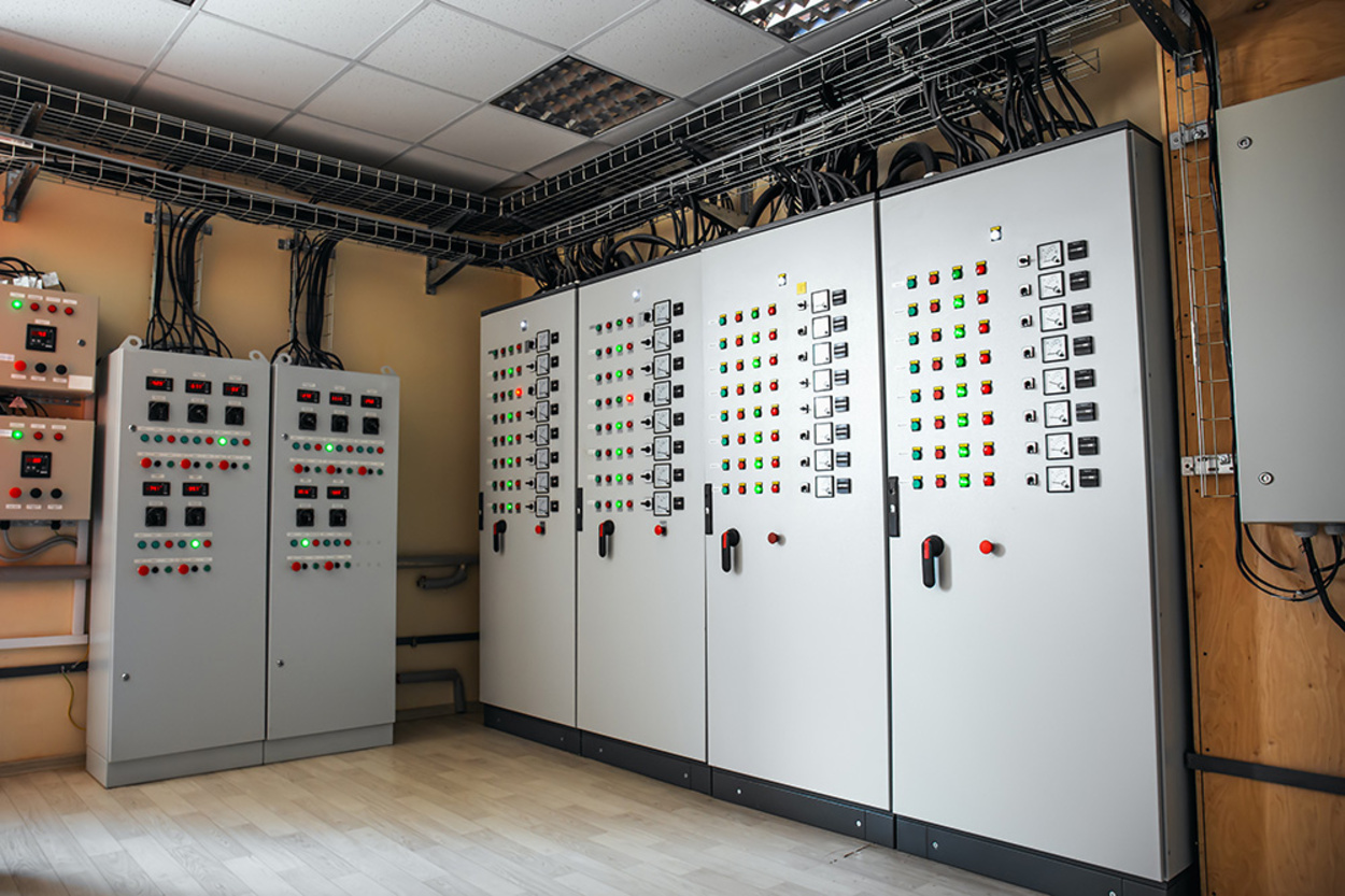 Schalt­anlagen­bau bei Oprea Elektrotechnik in Scheinfeld